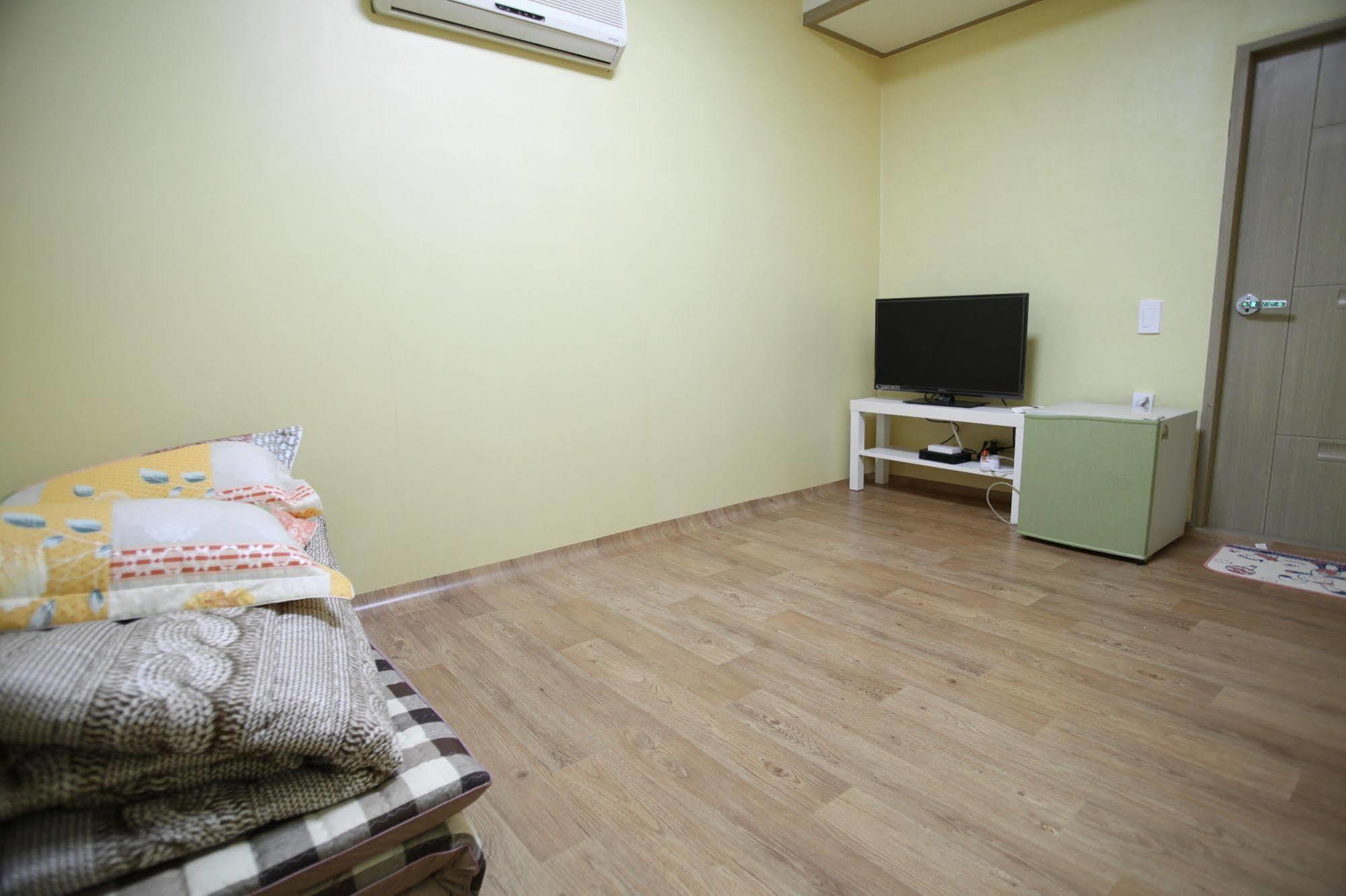 Dadam Guesthouse Yeosu Ngoại thất bức ảnh